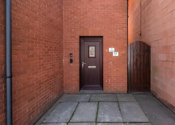 The Douglas - Spacious 2 Bed Apartment In Uddingston