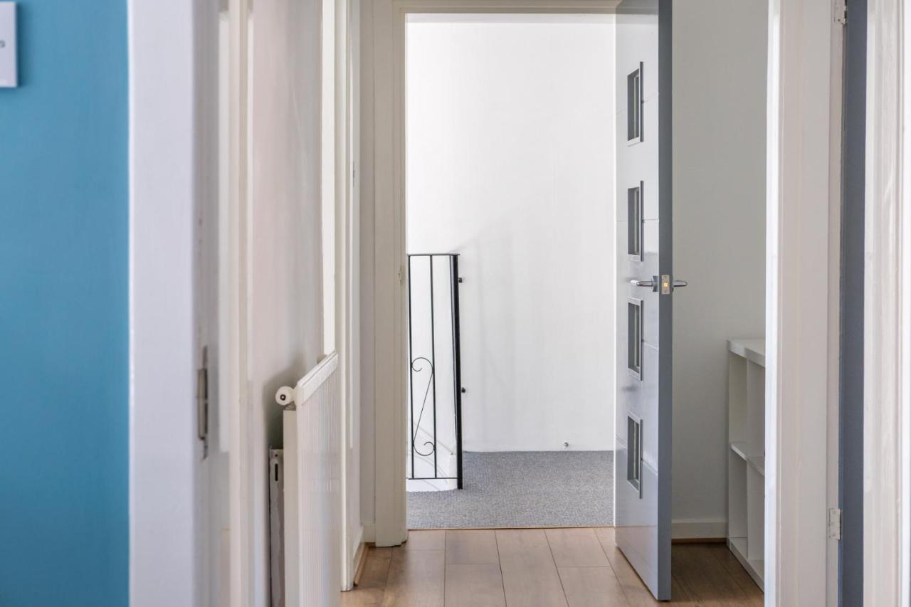 The Douglas - Spacious 2 Bed In * Uddingston