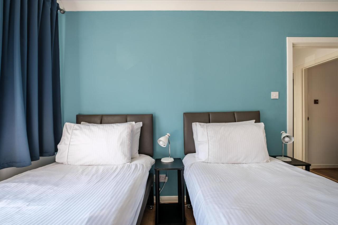 The Douglas - Spacious 2 Bed In Apartment Uddingston